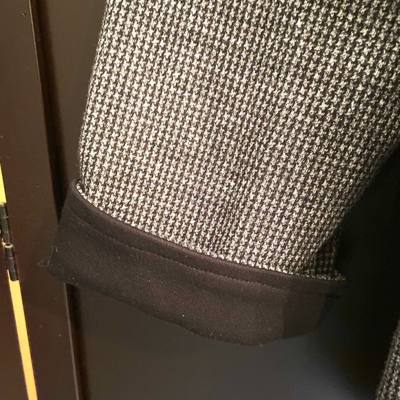 Allison Daley jacket - Picture 8 of 9